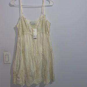 Urban Outfitters floral embroidered dress size S NWT!